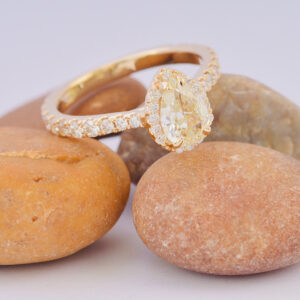 Pear shape diamond set ring, set in 14ct yellow gold.